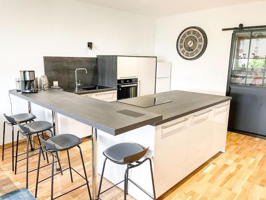 Appartement Cote Jardin - Centre Alençon Extérieur photo