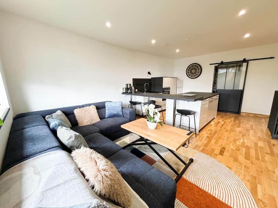 Appartement Cote Jardin - Centre Alençon Extérieur photo